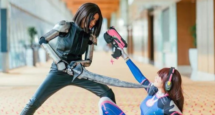 Sims 2 vs Sims 4 fashion packs-Jan-30-2024-04-06-54-5302-PM